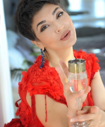 Анкета проститутки Карина - город Нижние Ачалуки, 47 лет, №2744